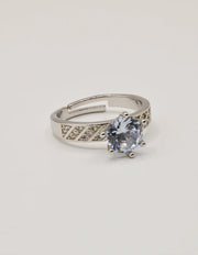 midnight_lustre_silver_solitaire_ring_classy_canadian_ring_for_gift
