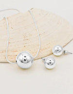 silver circle pendant necklace canada with matching stud earrings, minimalist montreal jewellery set, trending gift for her jewelry 2025