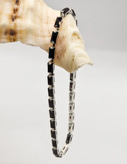 elegant_black_and_silver_chain_bracelet_contemporary_canadian_jewelry_style