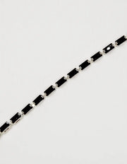 closeup_black_and_silver_rectangular_link_bracelet_fashion_jewelry_canada