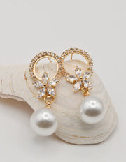 Earrings with Pearl Drops – Montreal Minimalist Jewellery