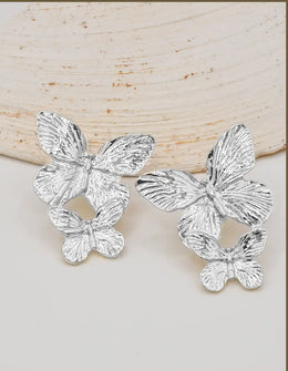 butterfly_earring_silver_finish_textured_wings_modern_canadian_jewellery