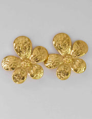 Statement floral earrings with five golden petals


