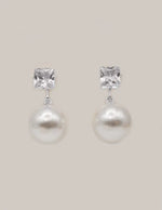 earrings_pearl_earrings_gold_finish_square_cut_crystal_with_large_pearl_drops